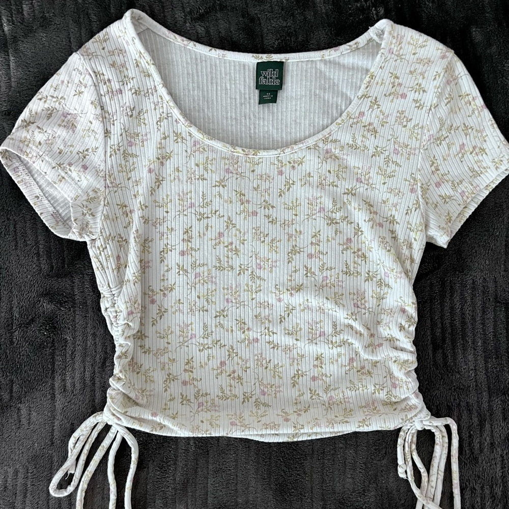 Cropped floral T